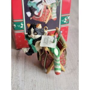 Enesco Knittin' kitten 1992 ornament Xmas cat pet crochet